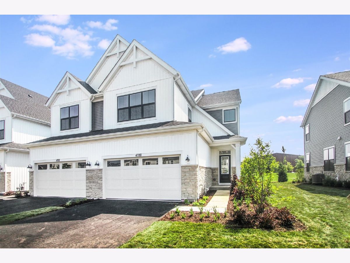 Condos & Townhomes Sold Chelsea Manor Aurora Illinois, 4320 Chelsea Manor