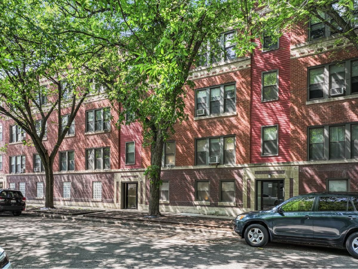  Sold Chicago Illinois, 1520 Belle Plaine