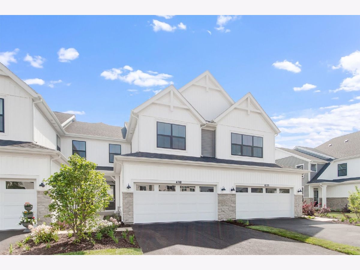 Condos & Townhomes Sold Chelsea Manor Aurora Illinois, 4318 Chelsea Manor