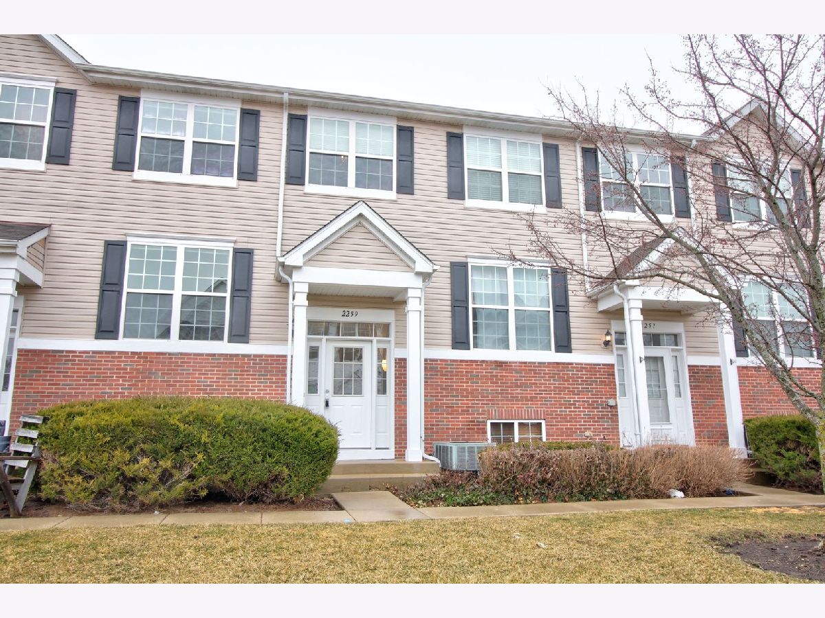 Townhomes Rented Mill Crossing At Grande Reserve Yorkville Illinois, 2259 Beresford