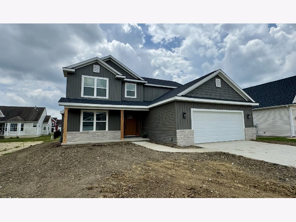 Homes & Condominiums Sold Boulder Ridge Champaign Illinois, 3901 Boulder Ridge