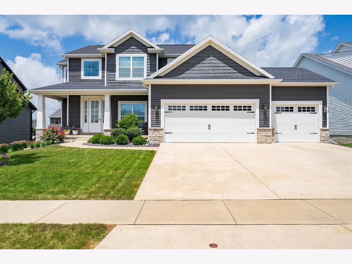 Homes & Condos & Townhomes Sold Grove On Kickapoo Creek Bloomington Illinois, 1117 Staghorne