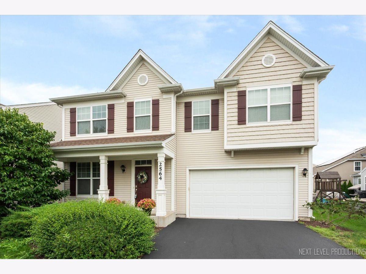  Rented Lisle Illinois, 2564 Retreat