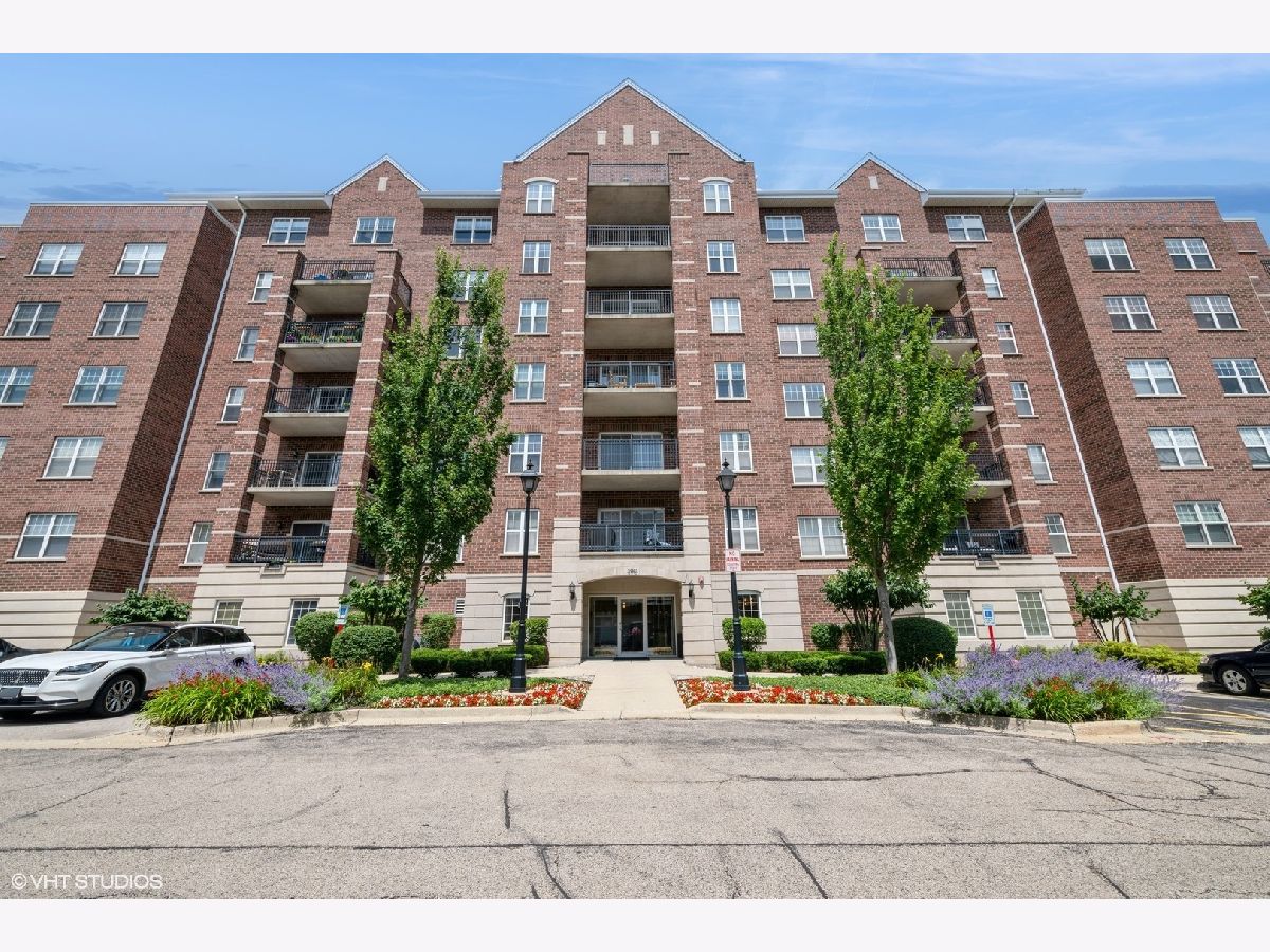 Condos & Townhomes Sold The Groves Of Palatine Palatine Illinois, 390 Mahogany