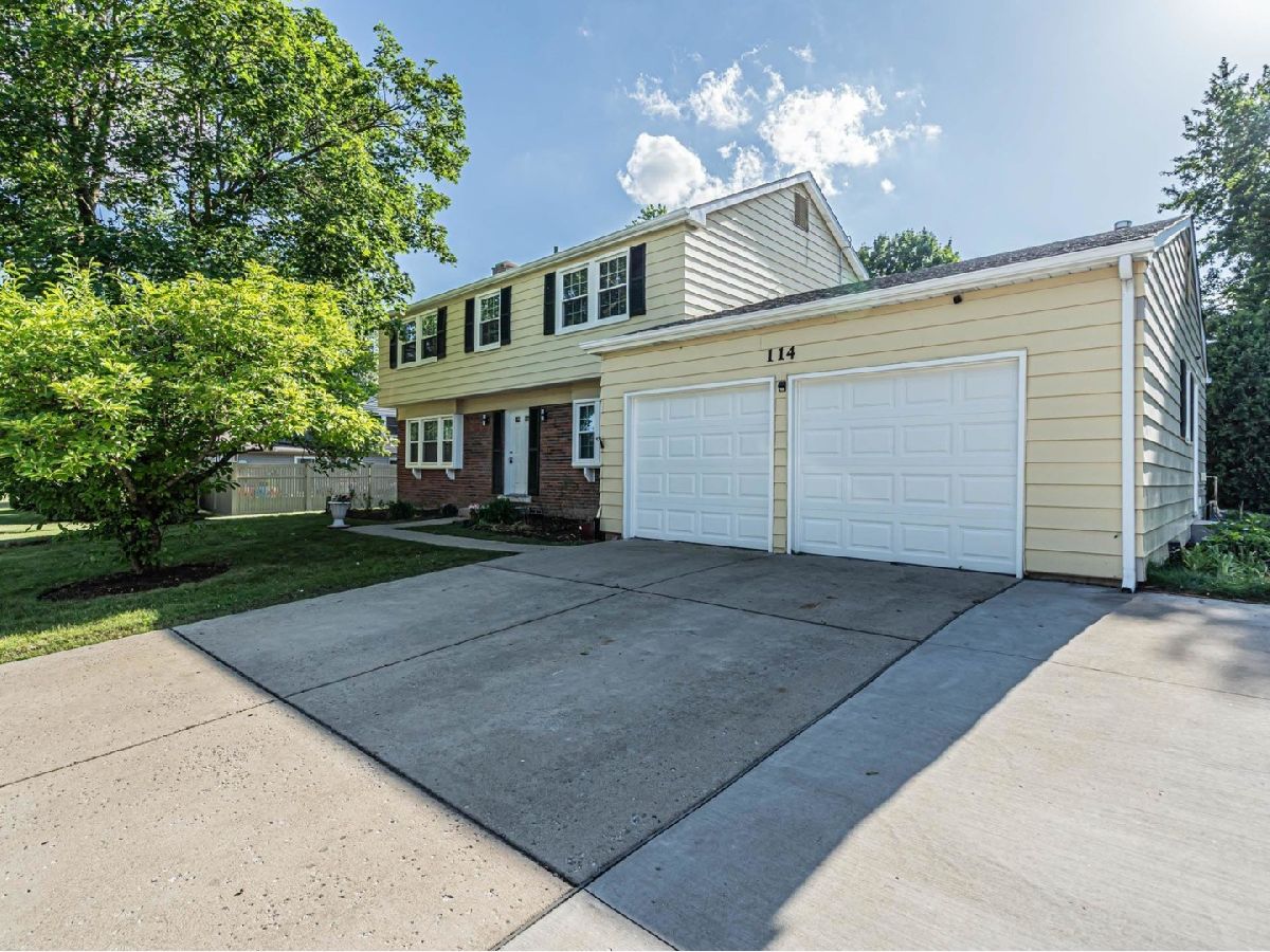 Homes Sold Strathmore Buffalo Grove Illinois, 114 Timber Hill