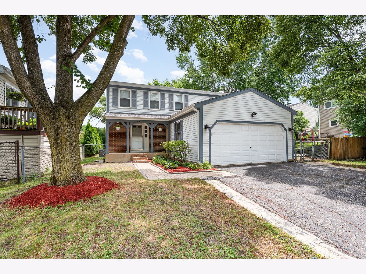  Sold Carol Stream Illinois, 651 Iroquois
