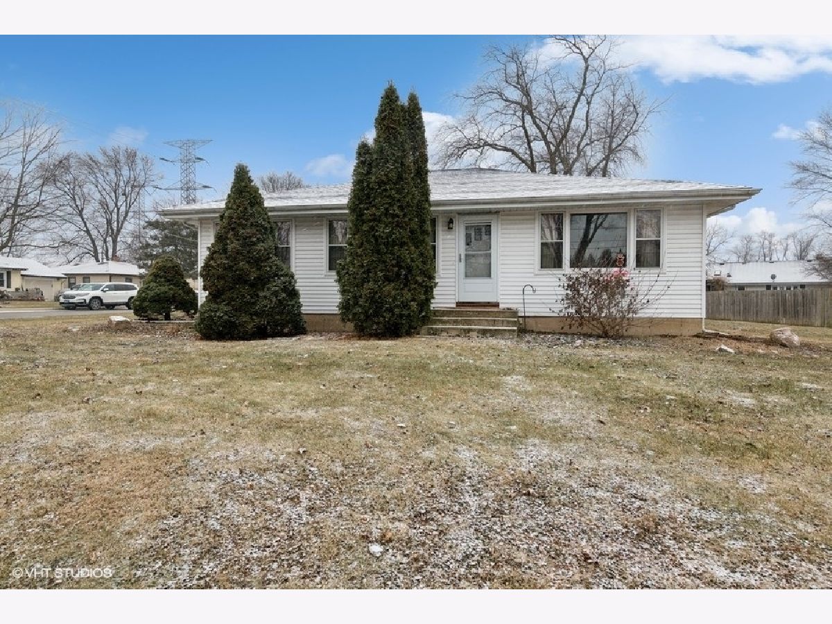  Rented Cary Illinois, 127 Ross