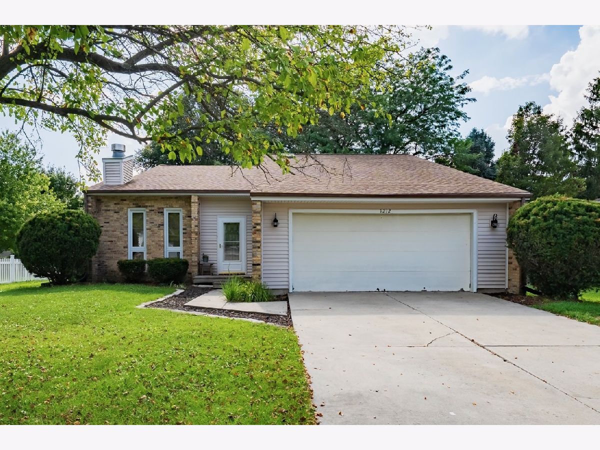 Homes & Condos & Townhomes Sold Eastmoor Bloomington Illinois, 1212 Kim