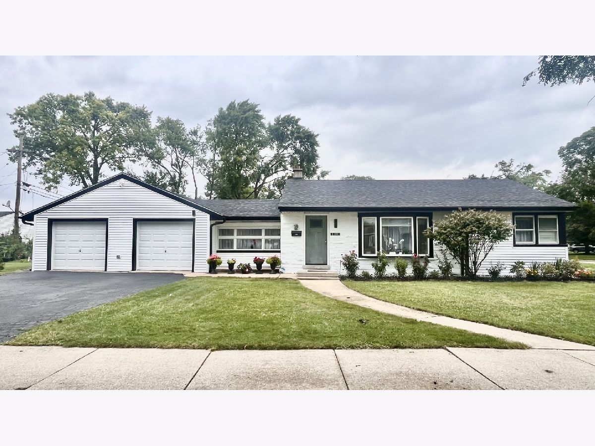  For Sale Des Plaines Illinois, 1394 Carol Lane