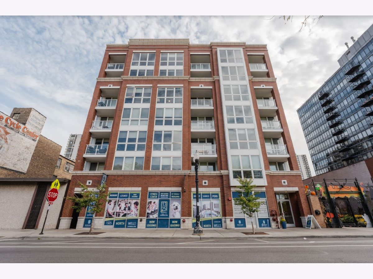  Rented Chicago Illinois, 1325 Wells