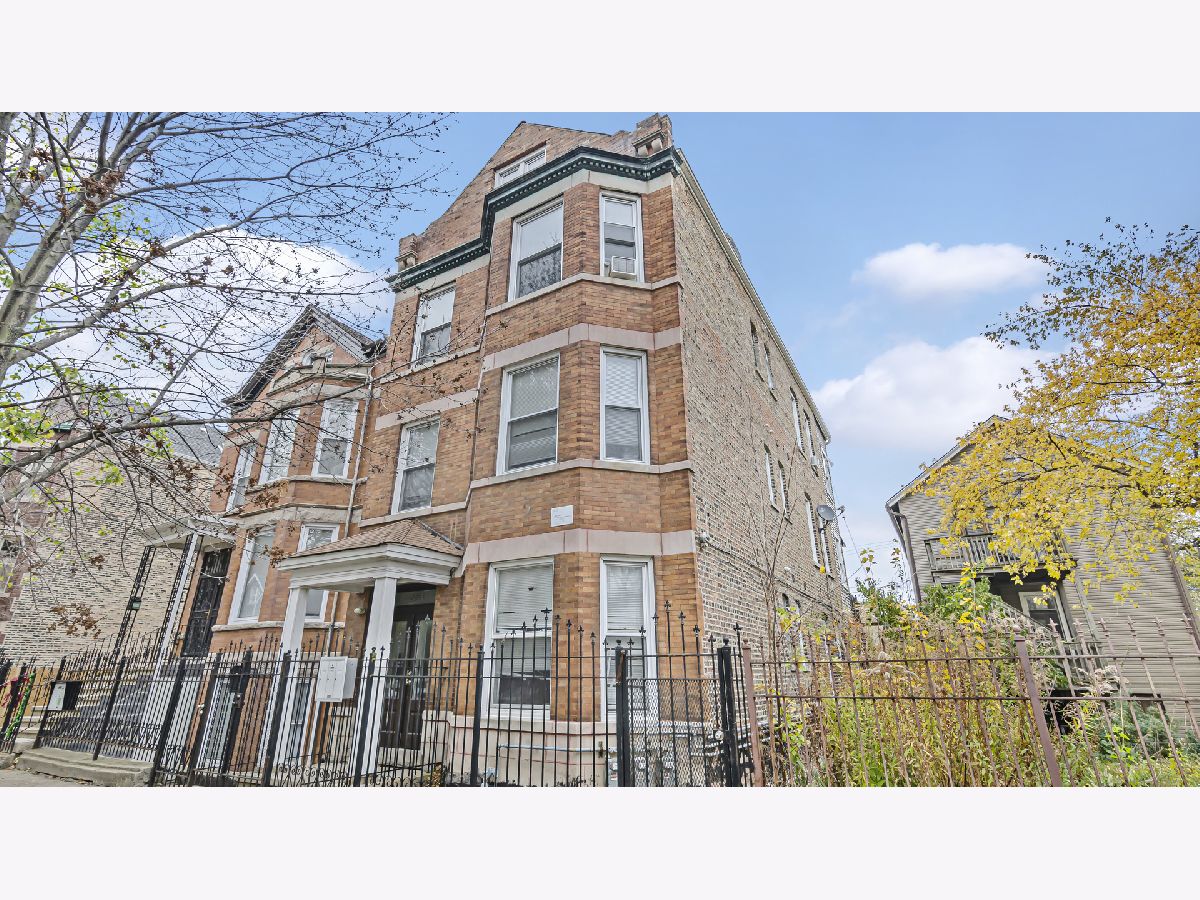  Rented Chicago Illinois, 2255 Whipple