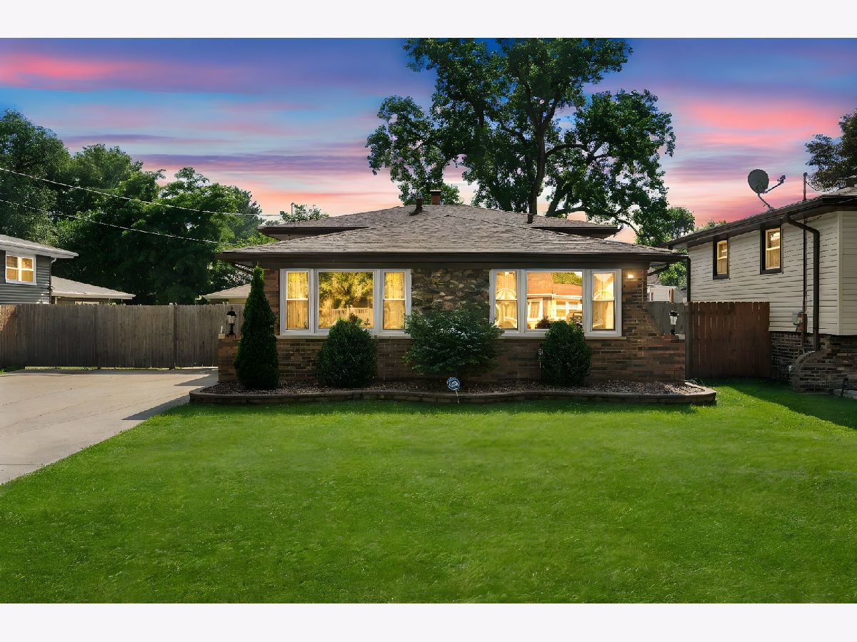  Sold Worth Illinois, 10909 S Neenah