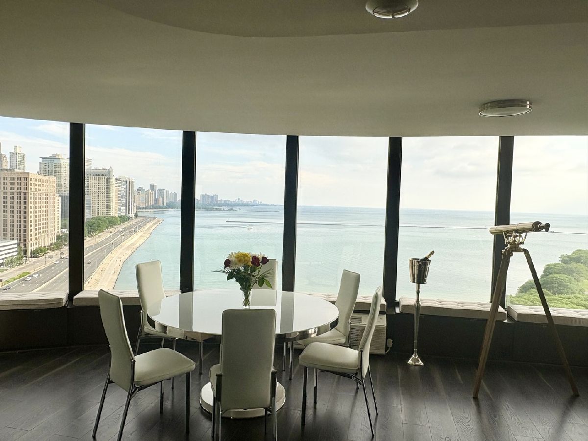 Condos & Townhomes Rented Streeterville Chicago Illinois, 505 Lake Shore