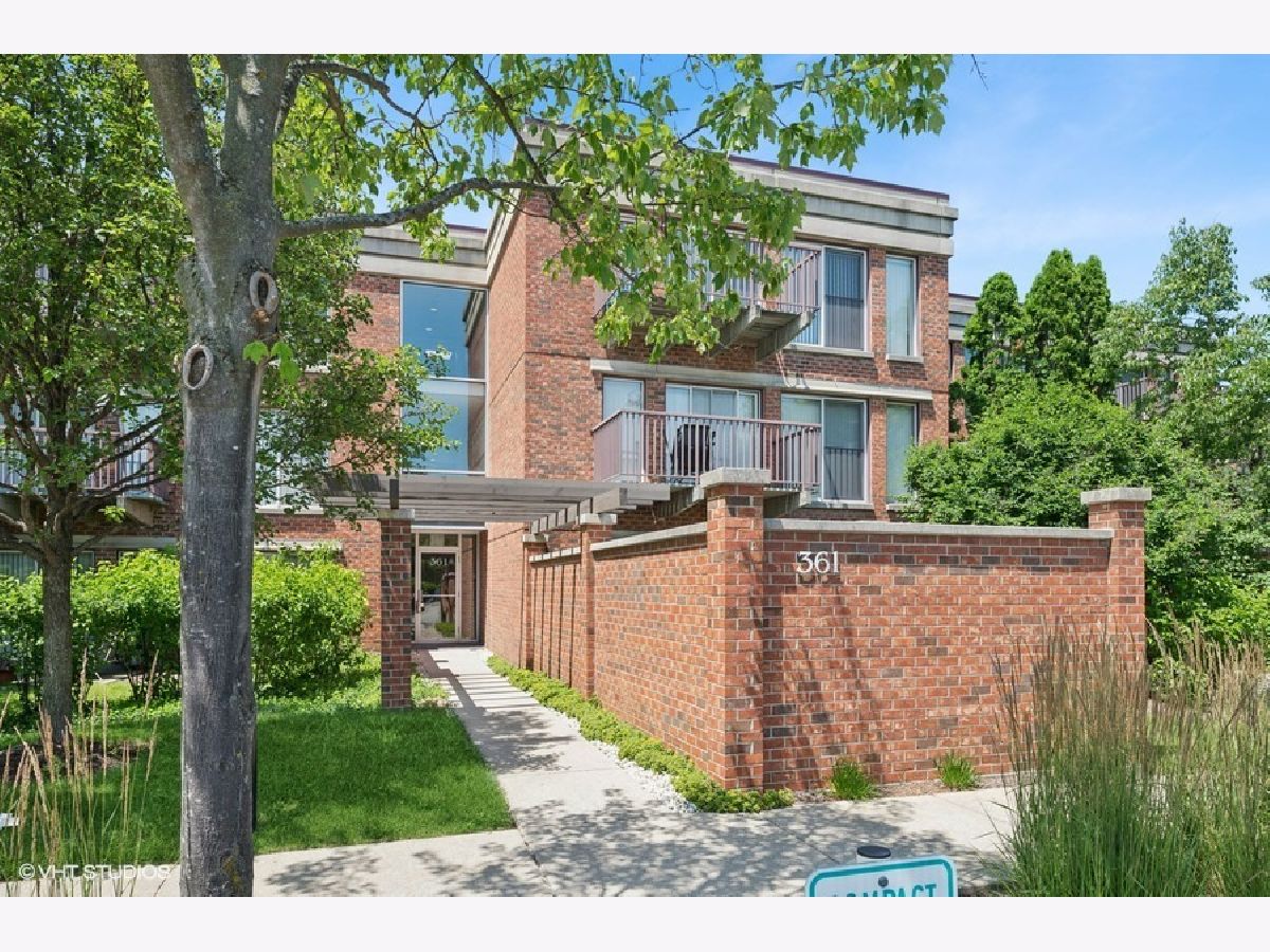  Sold Deerfield Illinois, 361 Kelburn
