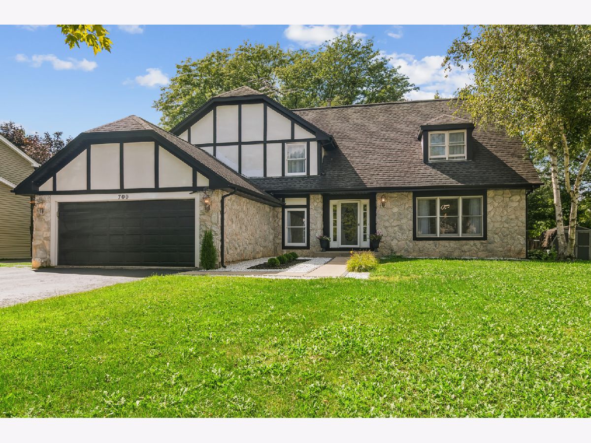Homes For Sale High Hill Farms Algonquin Illinois, 700 Fairfield Lane