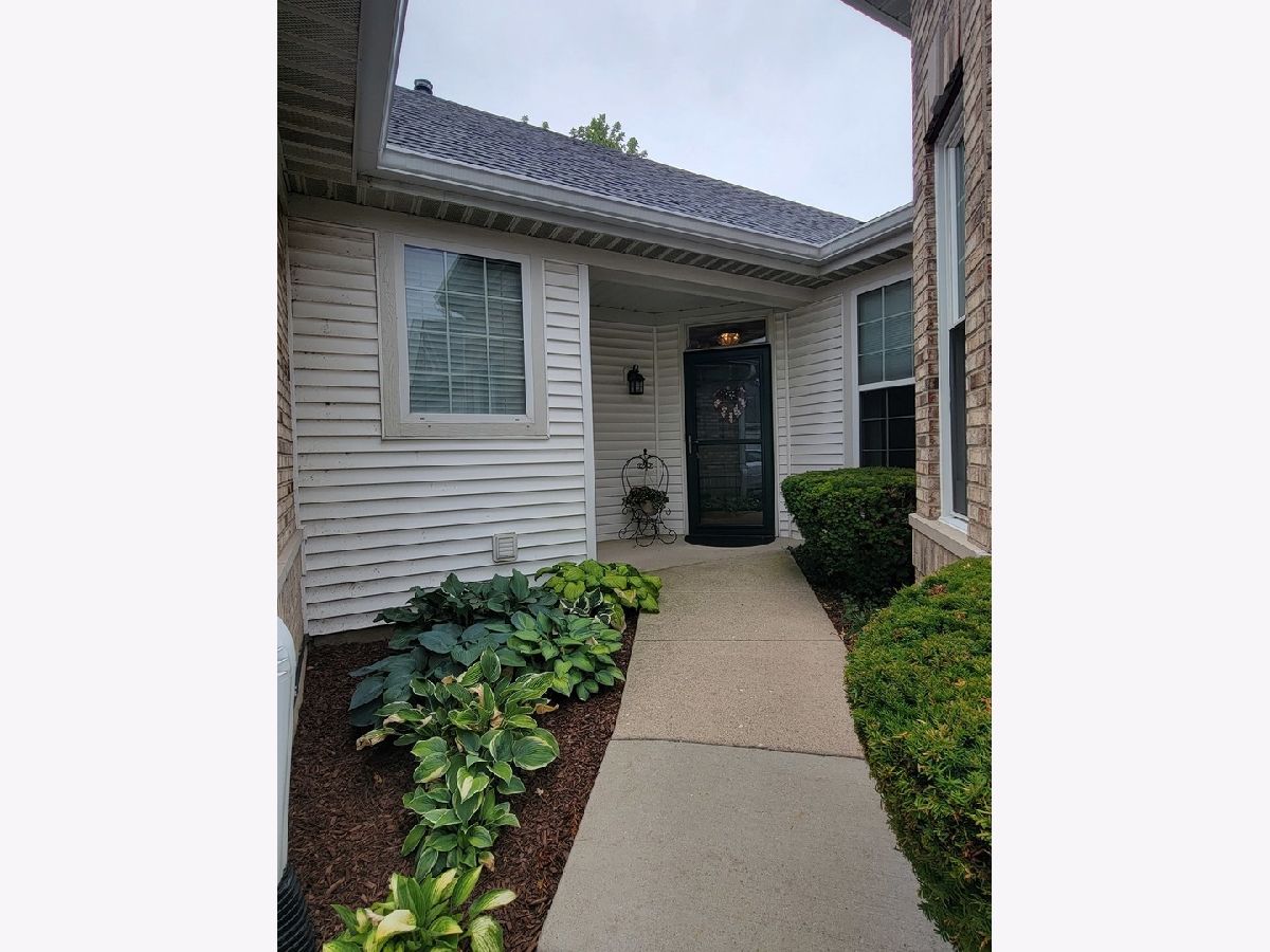  Sold Crest Hill Illinois, 21419 Mays Lake