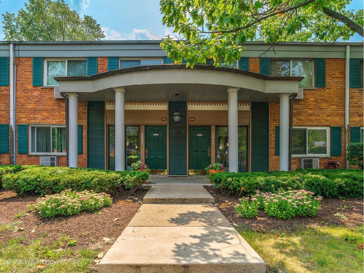  Rented Arlington Heights Illinois, 2407 Goebbert