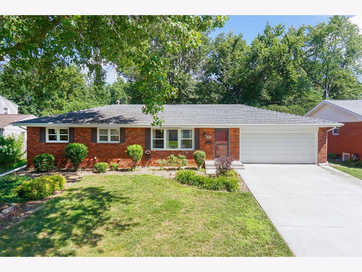 Homes & Condos & Townhomes Sold Pleasant Hills Normal Illinois, 906 Hanlin