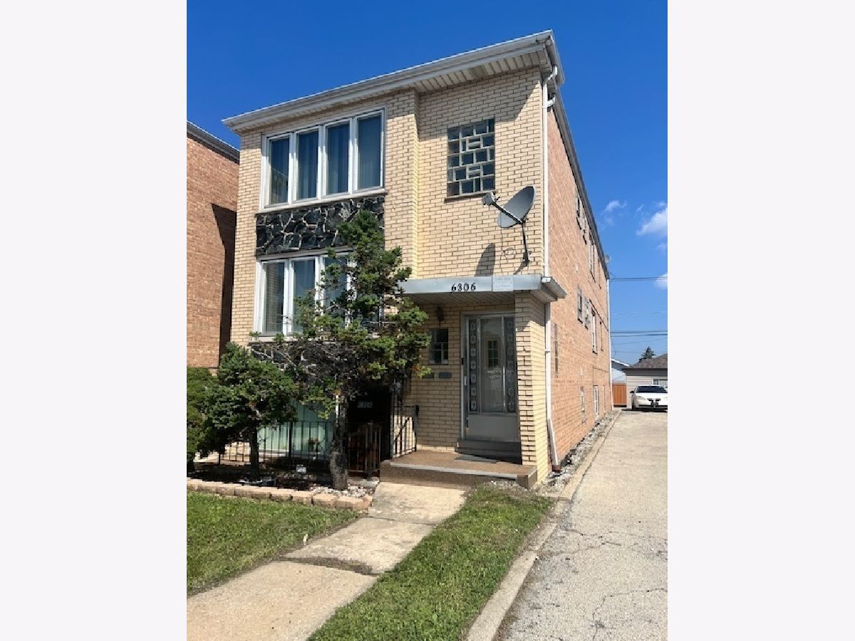  Sold Chicago Illinois, 6306 Archer