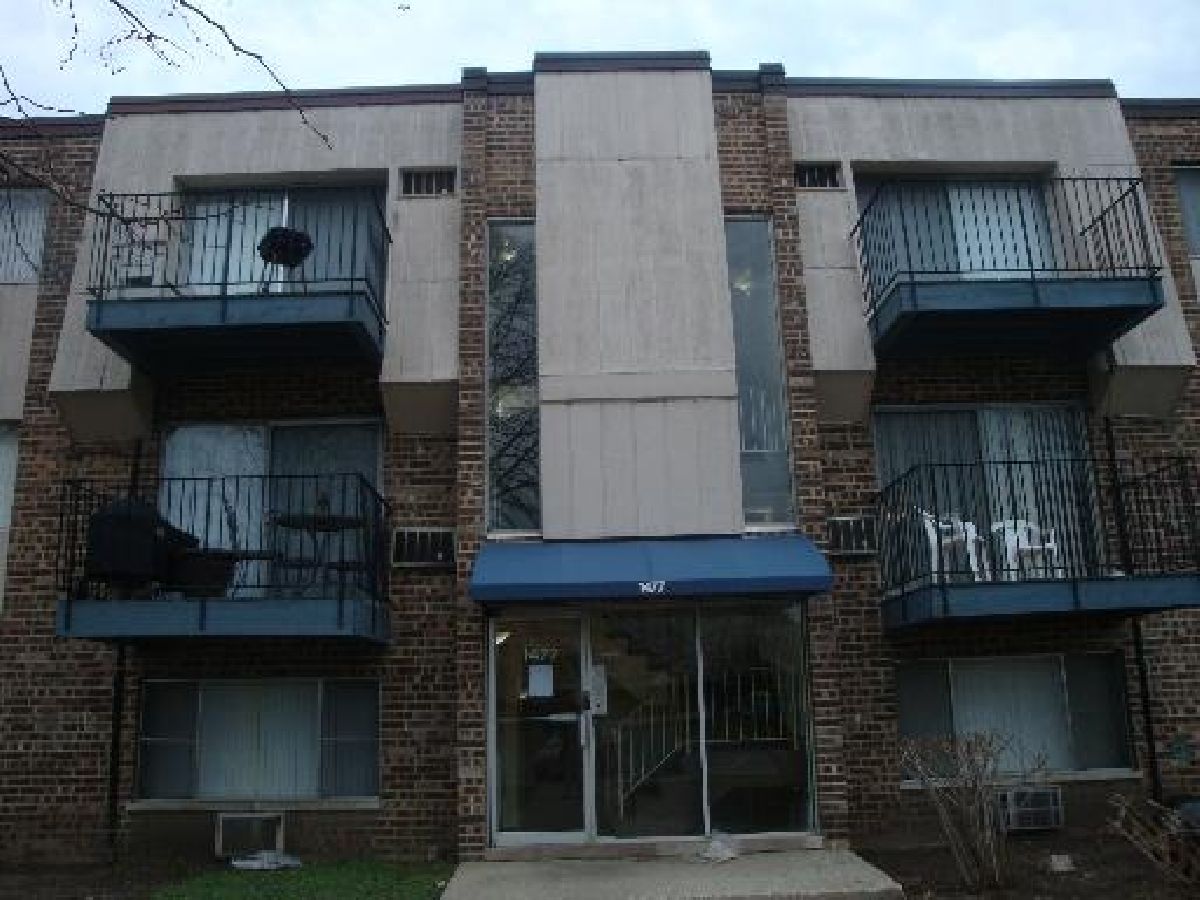  Rented Palatine Illinois, 1477 Winslowe