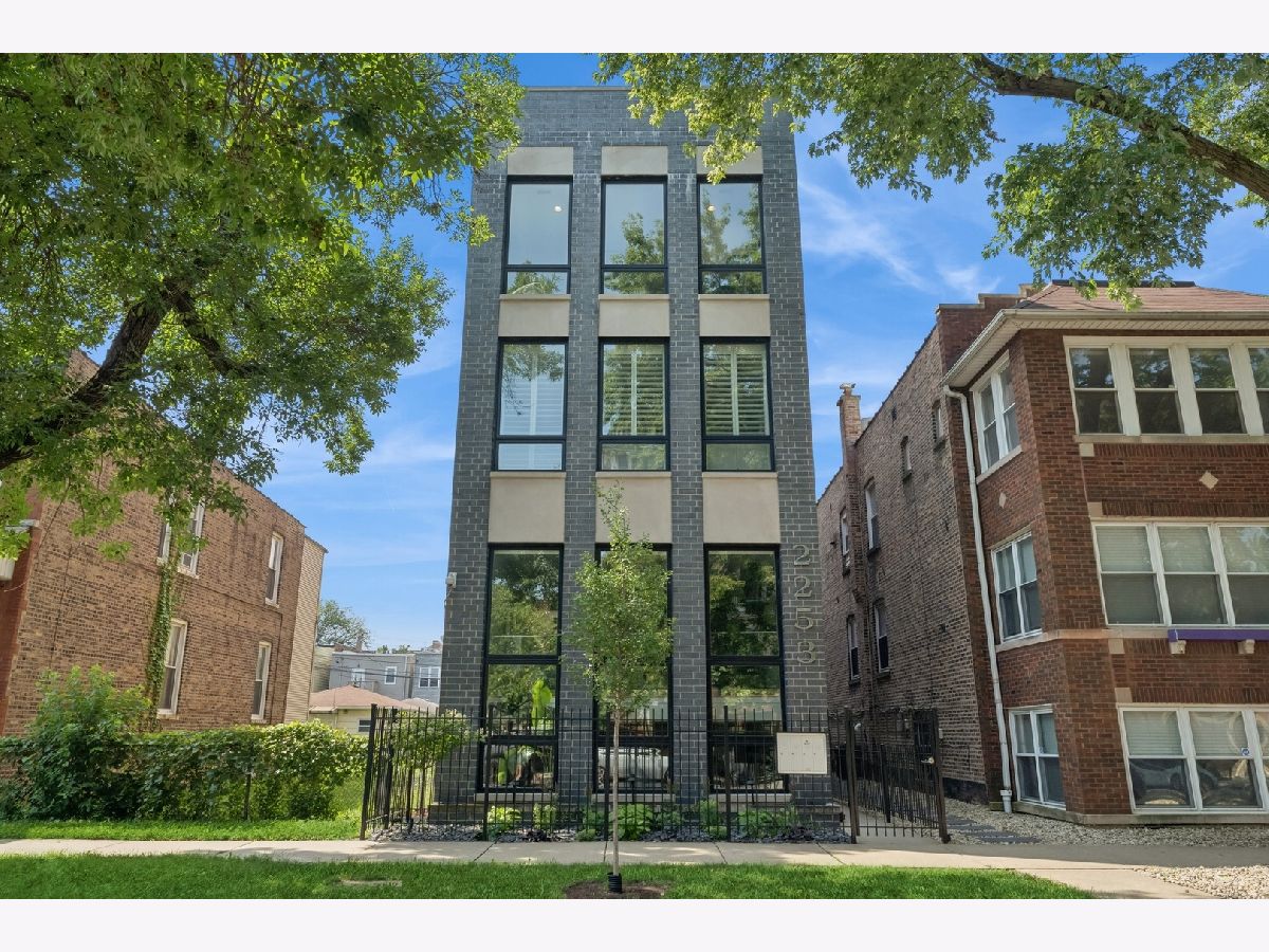 Condos & Townhomes & Homes Sold Ukrainian Village Chicago Illinois, 2253 Huron