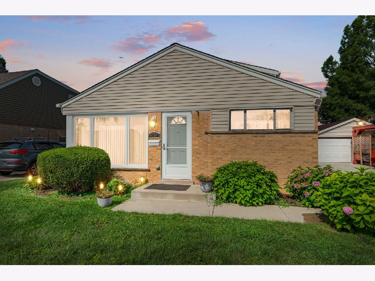 Sold Chicago Illinois, 8054 Kolmar