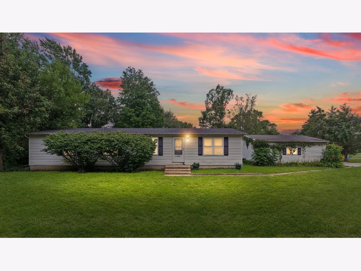  Sold Bellflower Illinois, 304 North