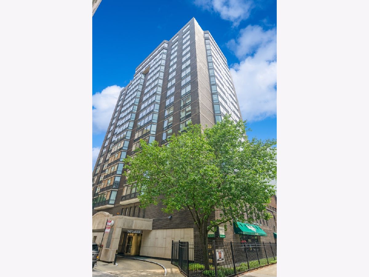  Sold Chicago Illinois, 21 Goethe