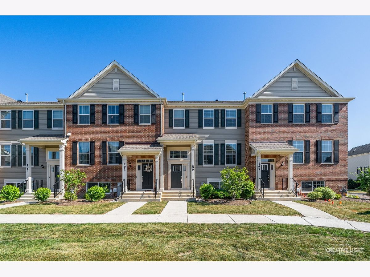  Rented Oswego Illinois, 189 Lakeshore
