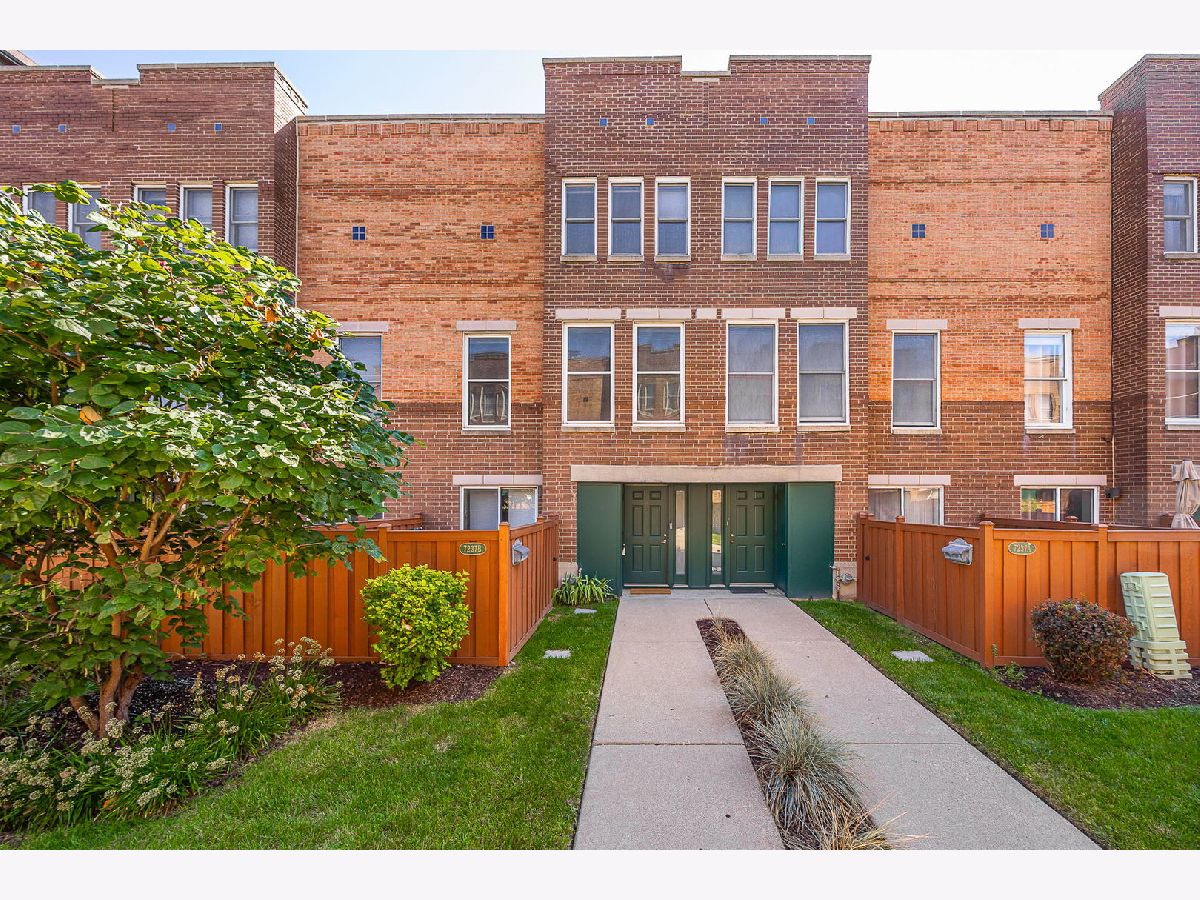 Townhomes For Sale Forest Glen Townhomes Forest Park Illinois, 7237 Franklin Street