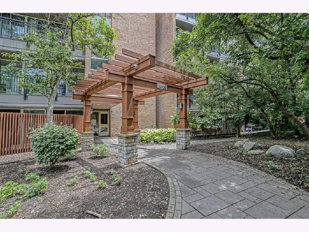 Condos & Townhomes Sold Four Lakes Lisle Illinois, 5900 Oakwood