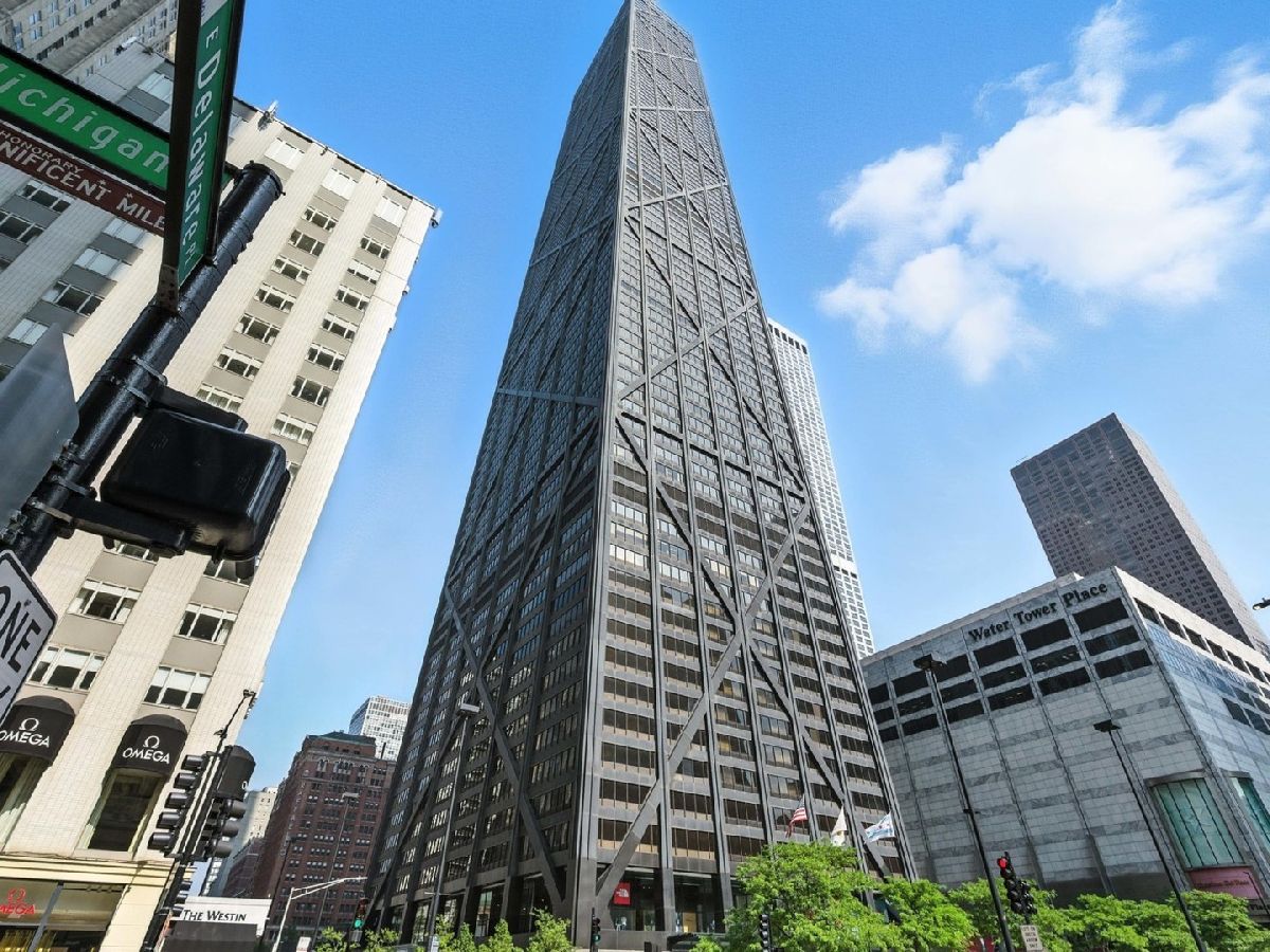 Condos & Townhomes Rented Delaware Place Chicago Illinois, 175 Delaware