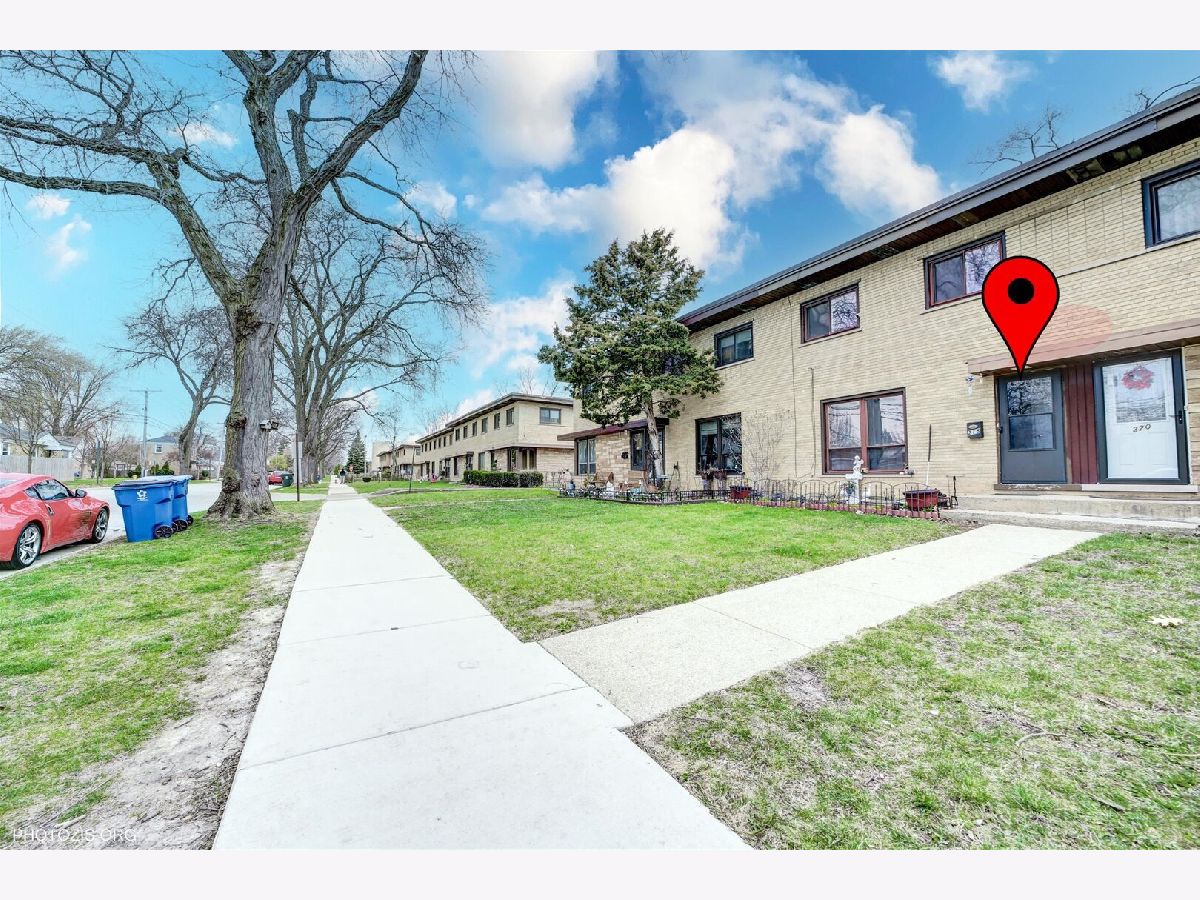 Townhomes Sold Maple Crest Mount Prospect Illinois, 218 Highland