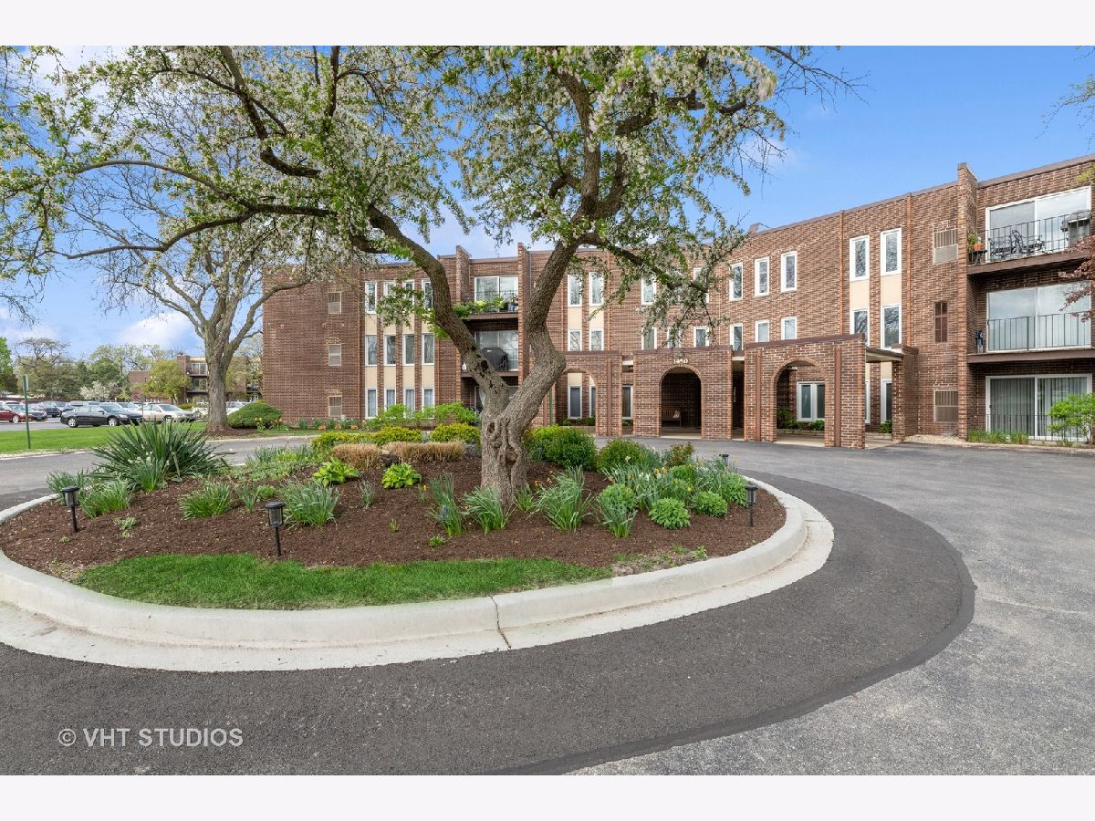 Condominiums Sold Sandpebble Walk Wheeling Illinois, 1450 Sandpebble