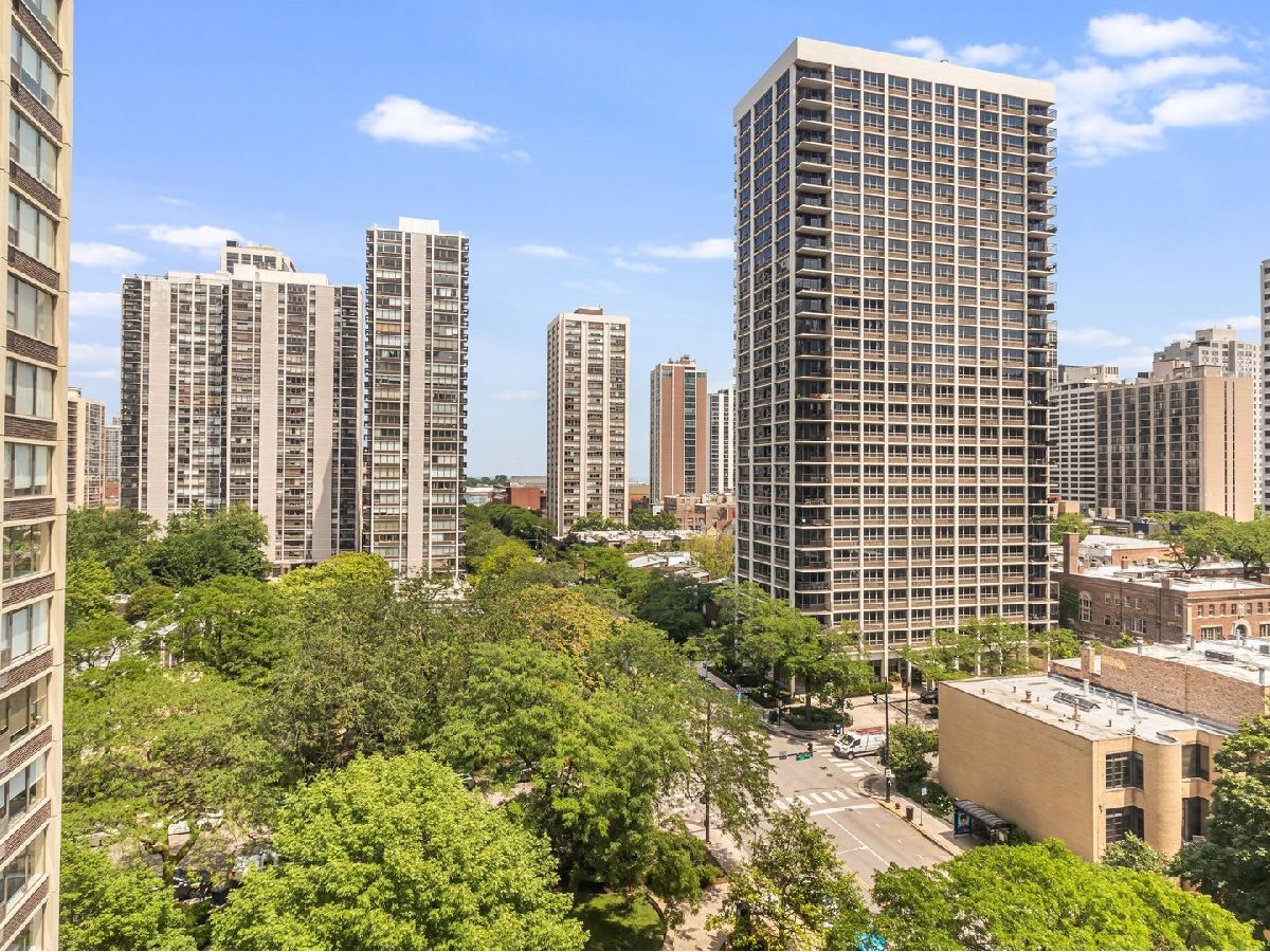Condos & Townhomes Rented Sandburg Village Chicago Illinois, 1355 Sandburg