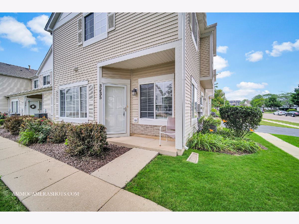 Townhomes & Condos Sold Heather Glen Aurora Illinois, 3235 Heather Glen