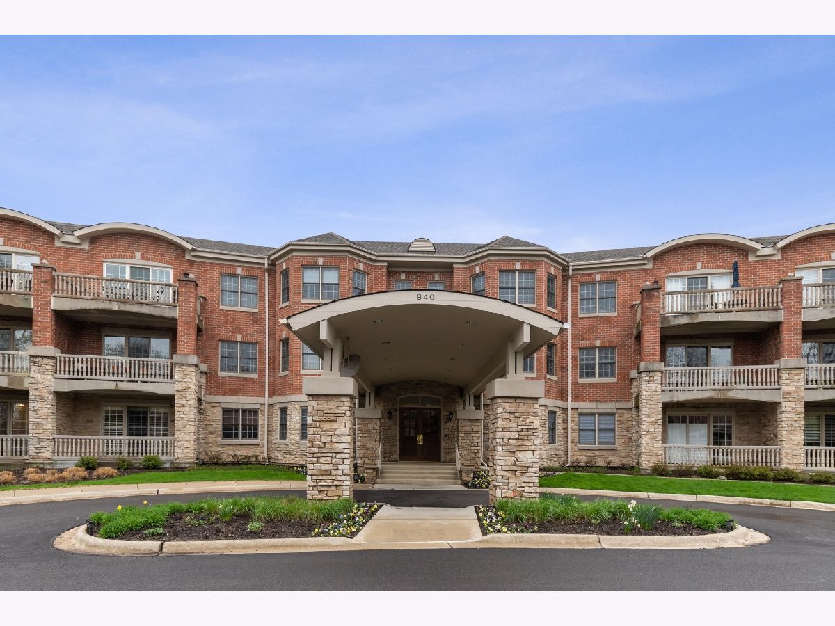 Condominiums & Homes For Sale Legacy Club Highland Park Illinois, 940 Augusta Way