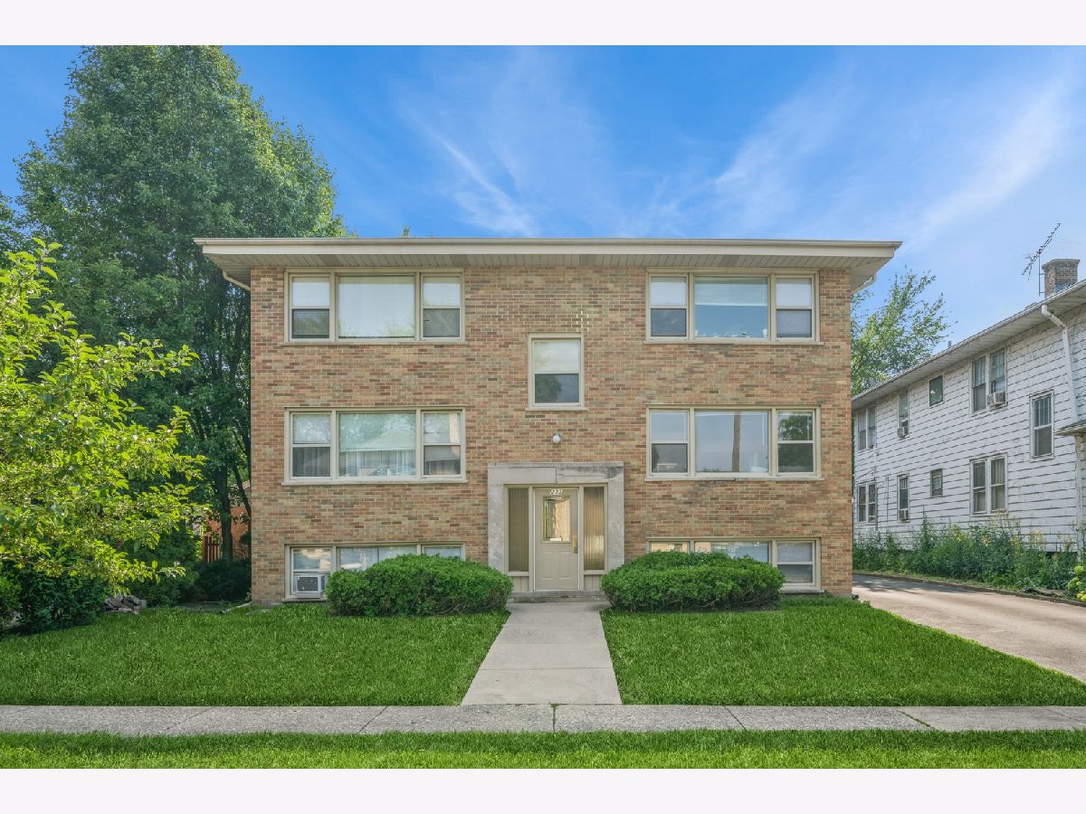  Rented Arlington Heights Illinois, 233 Highland