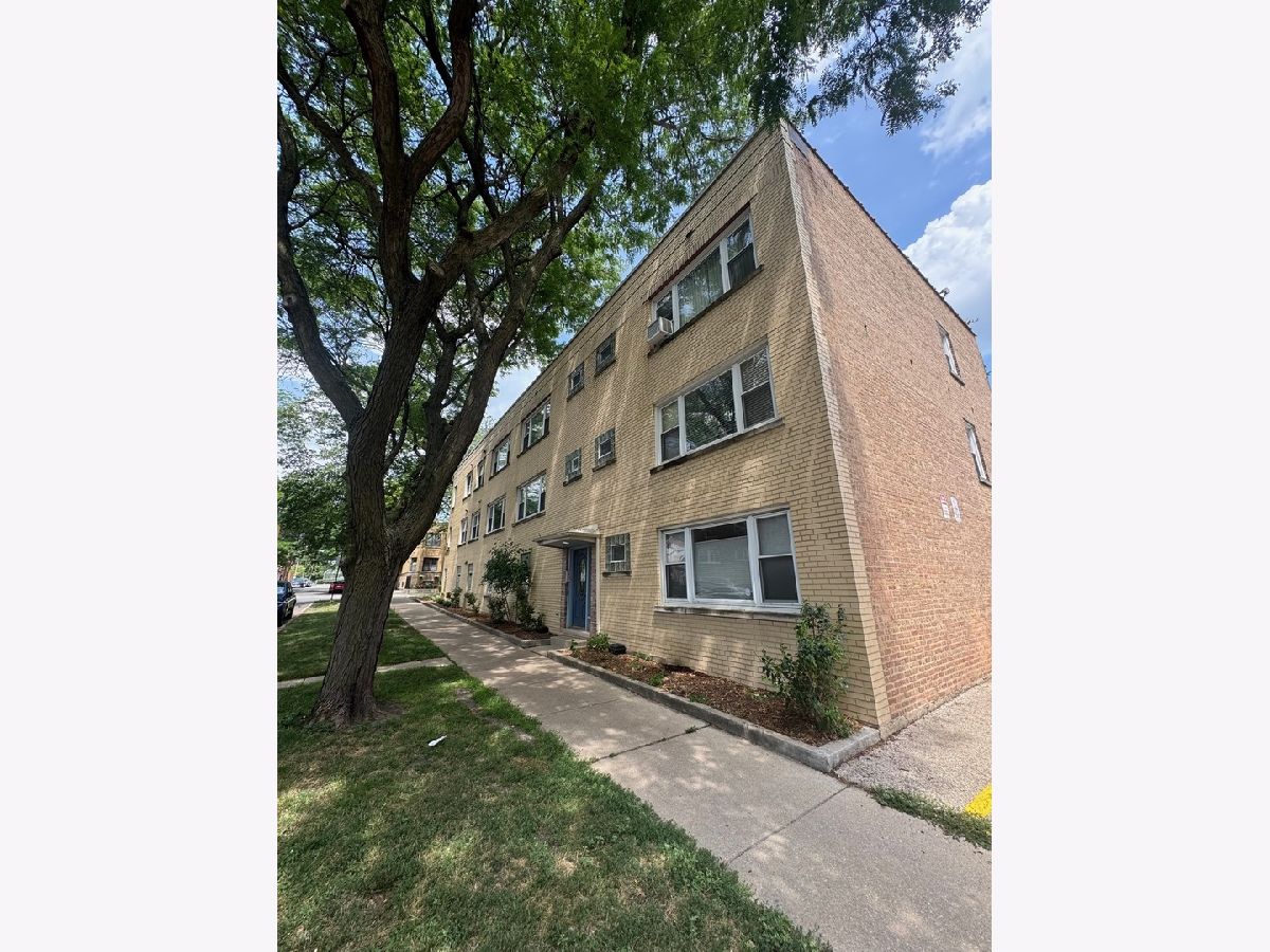  Rented Chicago Illinois, 5047 Washtenaw