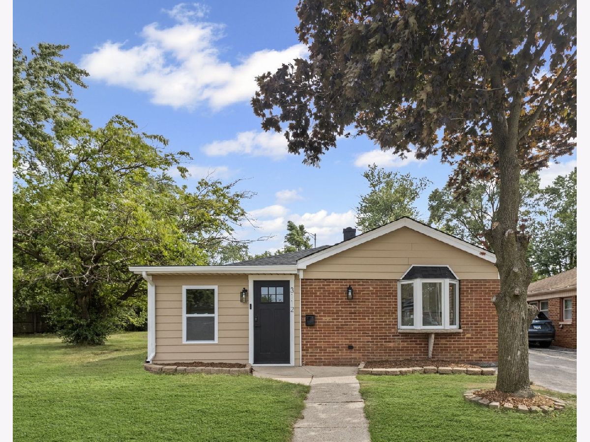  For Sale Merrionette Park Illinois, 3112 Whipple Drive