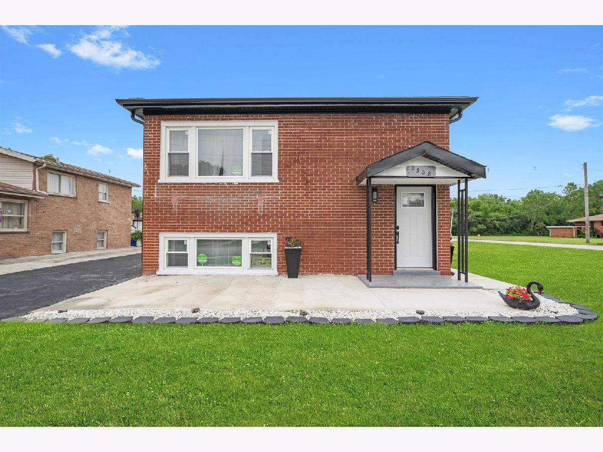 Homes For Sale Markham Meadows Markham Illinois, 2308 157th Street