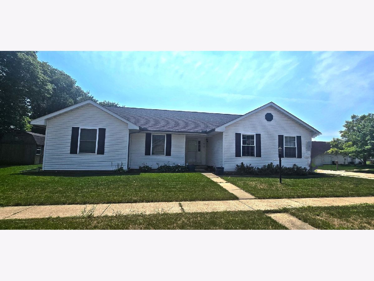 Homes For Sale Landis Farms Urbana Illinois, 1913 Newport Drive
