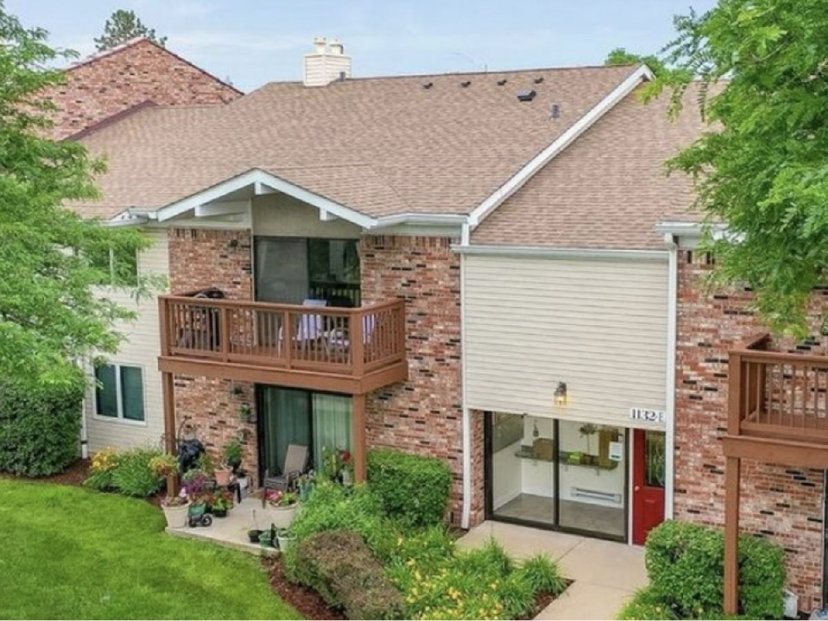  Rented Darien Illinois, 1132 Hinswood