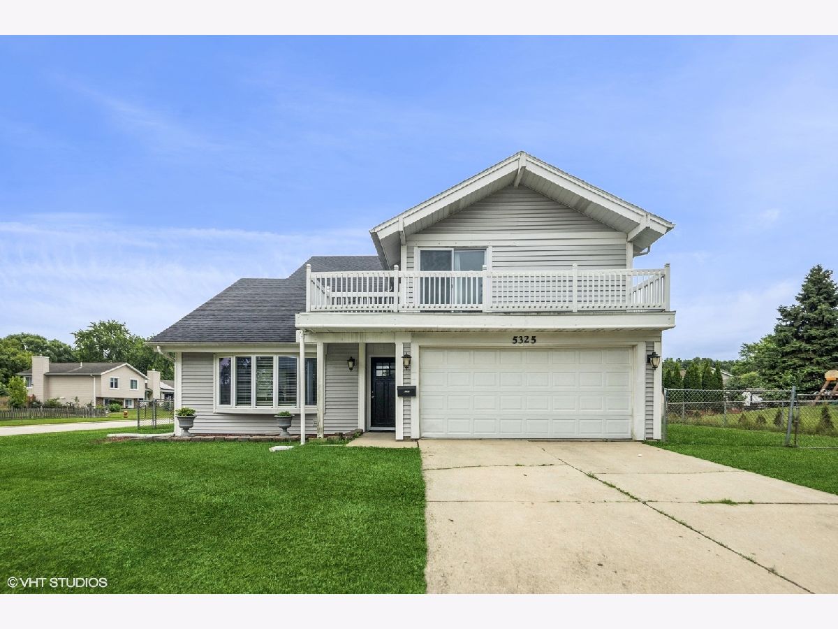 Homes & Townhomes For Sale Greenbrook Hanover Park Illinois, 5325 Arlington Circle