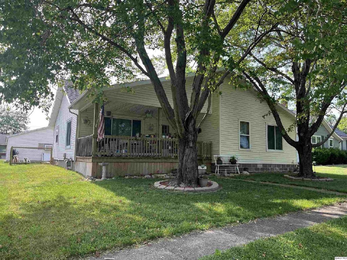  Sold Mt Sterling Illinois, 707 . Capitol