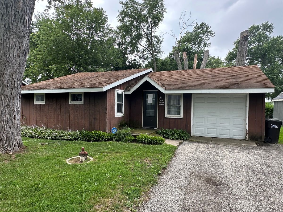  Sold Mccullom Lake Illinois, 4711 Parkview