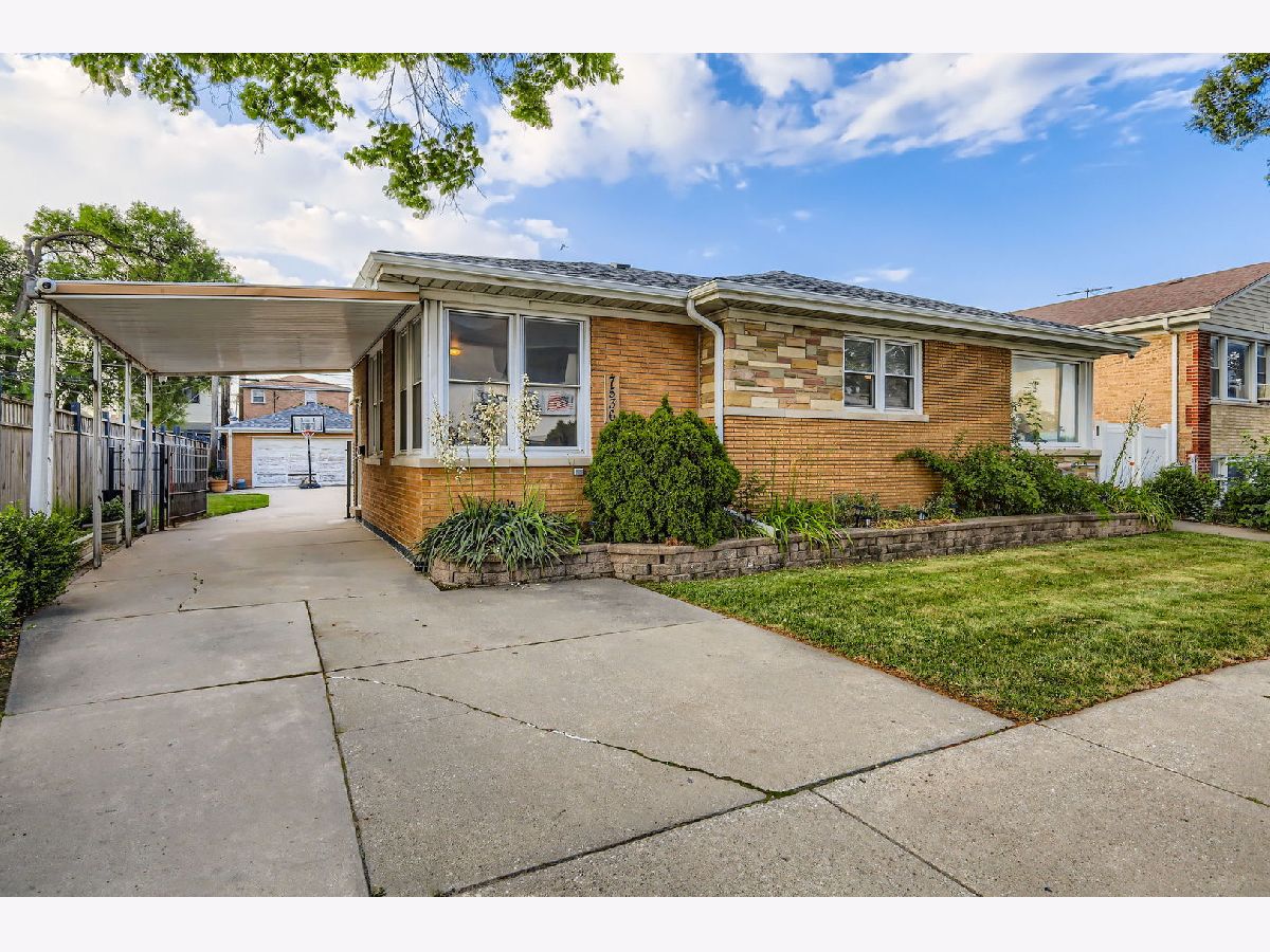 Rented Summit Illinois, 7536 59th