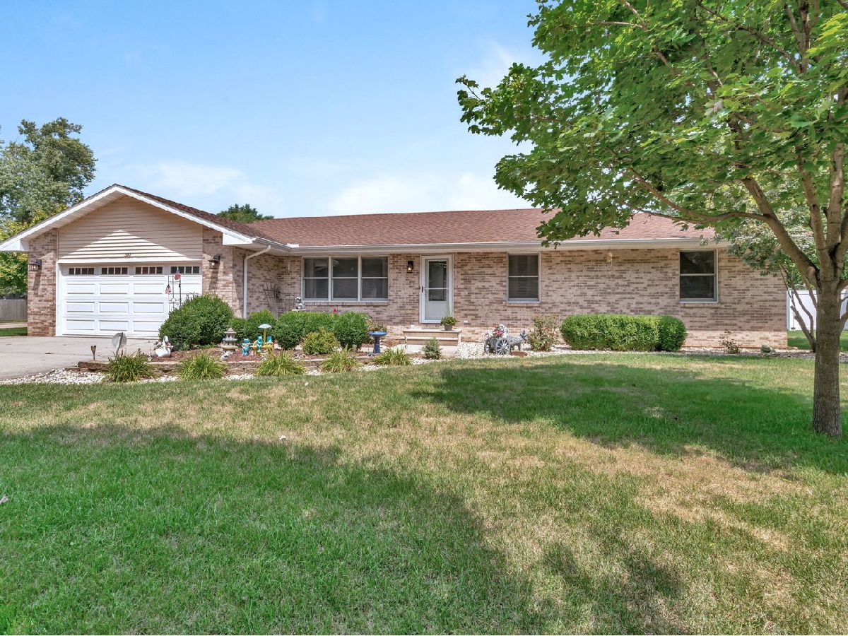  Sold Braidwood Illinois, 330 Janet
