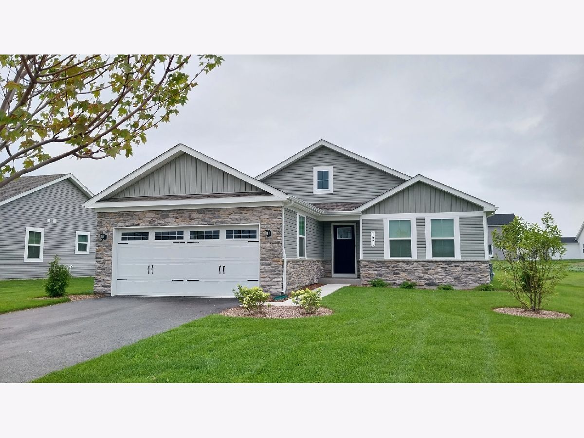  For Rent Hampshire Illinois, 121 Cornerstone