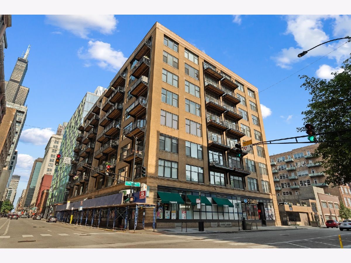Condominiums For Sale Capitol Hill Lofts Chicago Illinois, 625 Jackson Boulevard